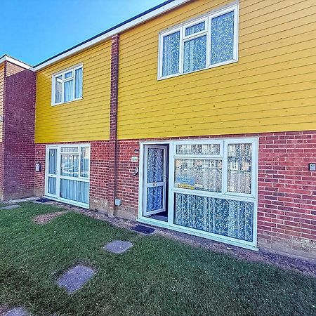 Lovely 5 Berth Chalet In The Coastal Village Of Hemsby Ref 18164B Bagian luar foto