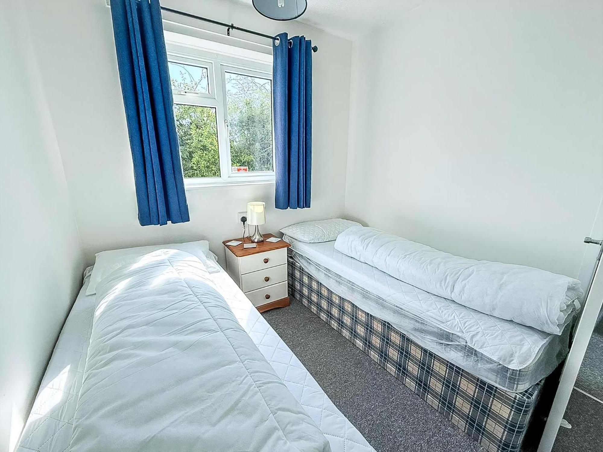 Lovely 5 Berth Chalet In The Coastal Village Of Hemsby Ref 18164B Bagian luar foto